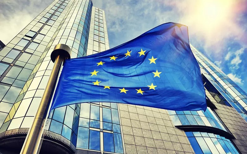 EU thông qua Đạo luật Thị trường kỹ thuật số (Digital Markets Act)